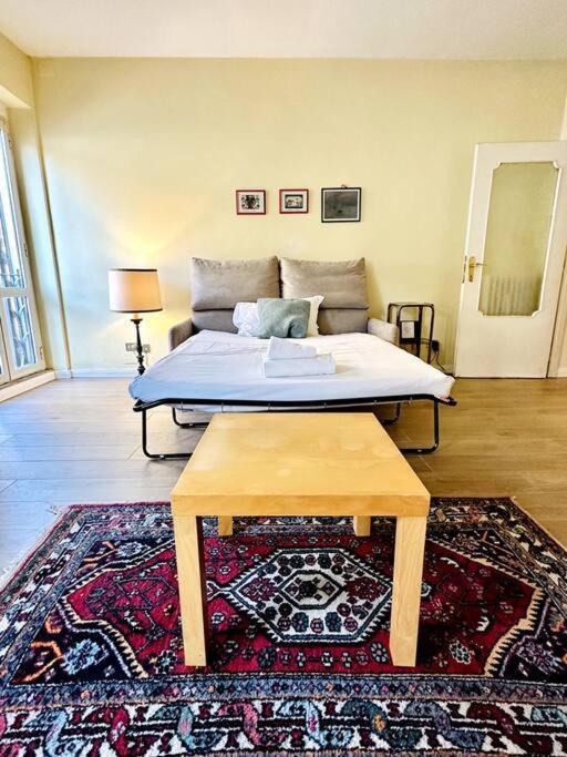 Ferienwohnung Hostme Piazza Di Spagna Apartament Rom Exterior foto