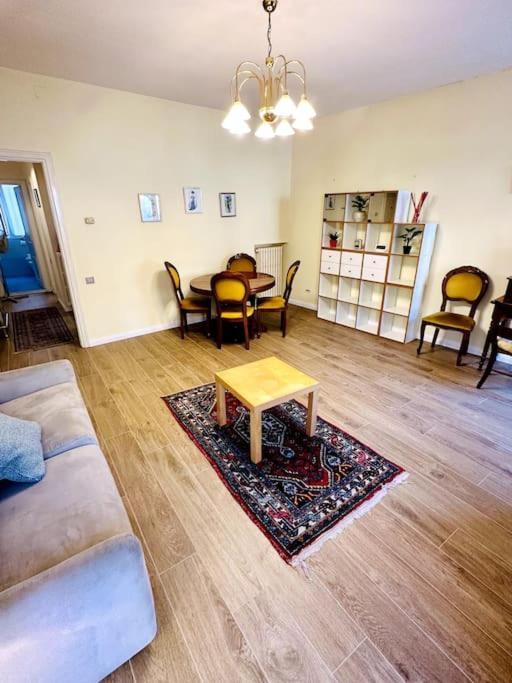 Ferienwohnung Hostme Piazza Di Spagna Apartament Rom Exterior foto