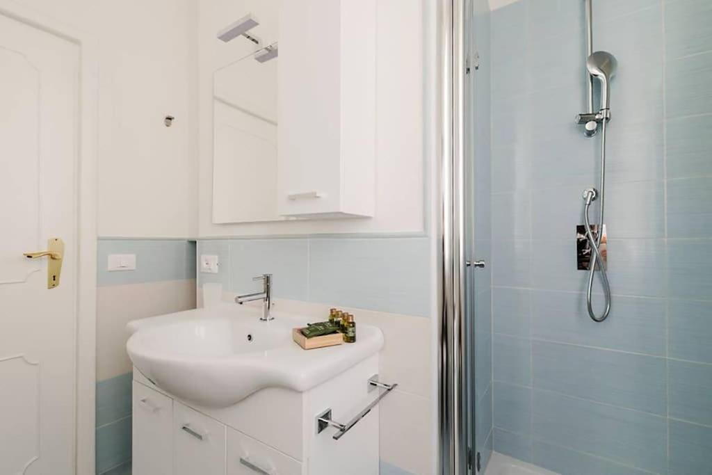 Ferienwohnung Hostme Piazza Di Spagna Apartament Rom Exterior foto